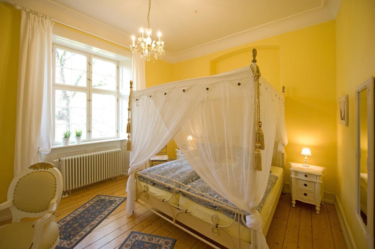 Schlosshotelgedern Ngoại thất bức ảnh