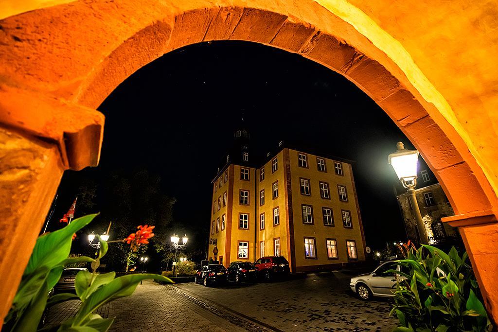 Schlosshotelgedern Ngoại thất bức ảnh